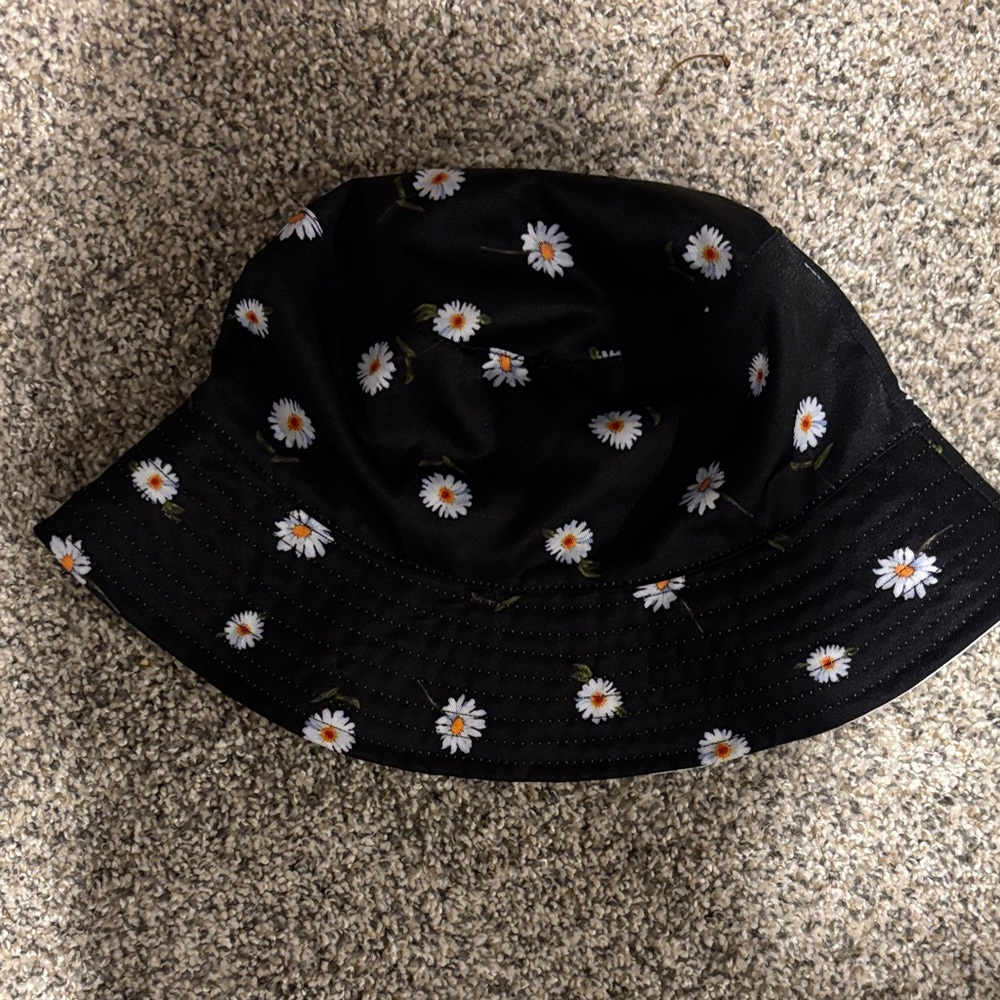 Adult Black Daisy Bucket Hat